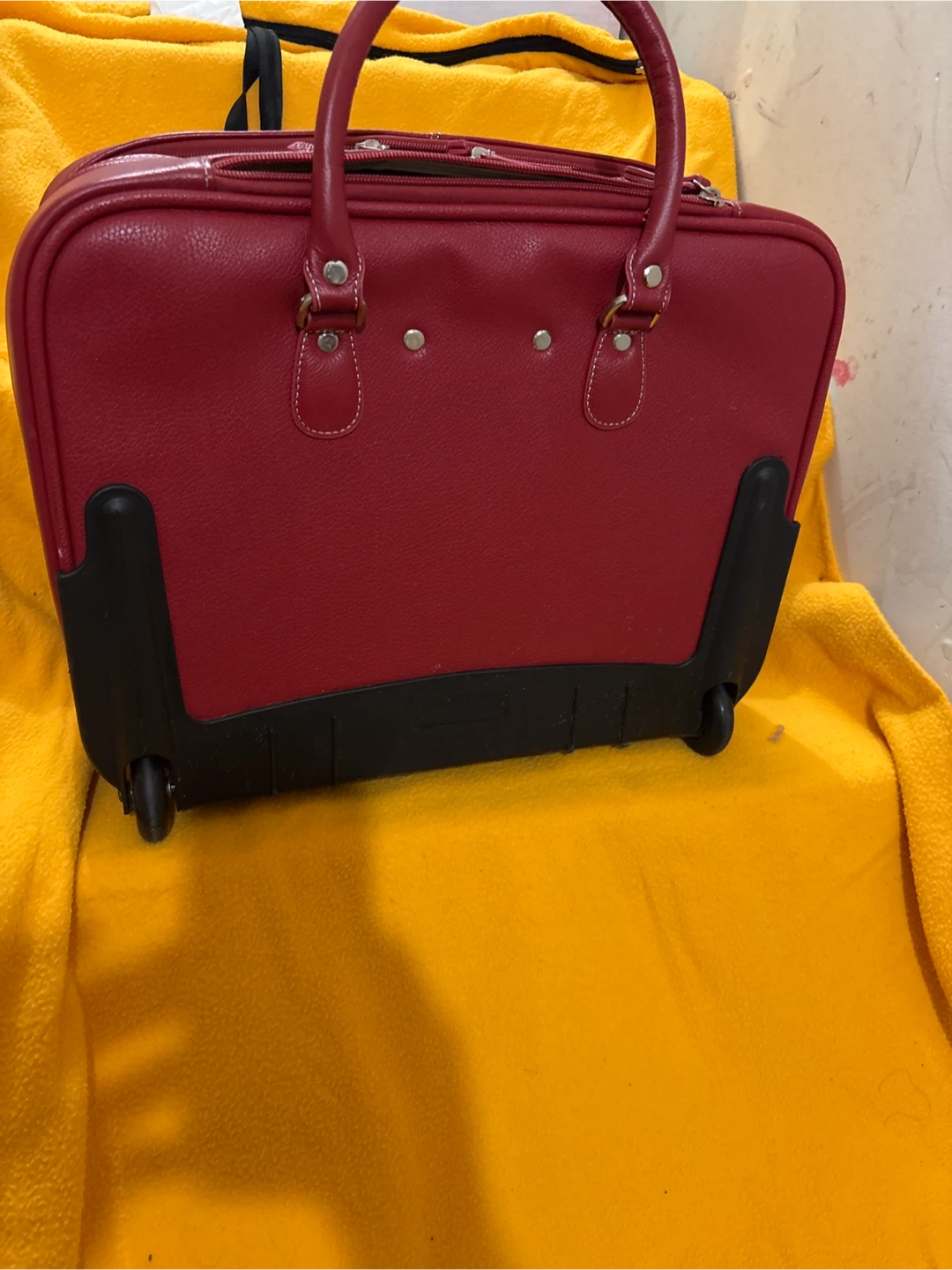 Red Leather Wheeled Briefcase/Laptop Bag - photo 4