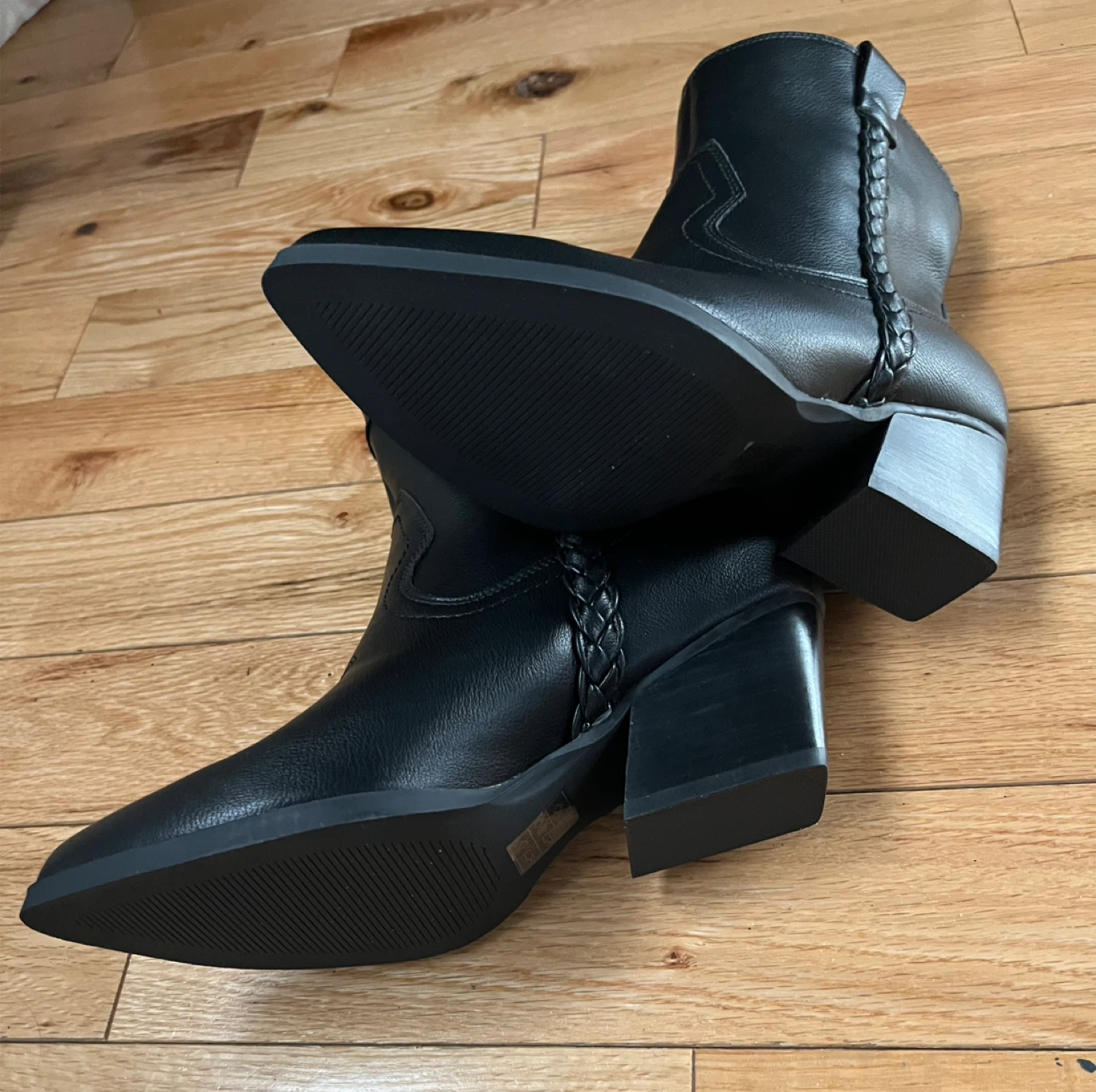 Brand new Dolce Vita Black Leather Ankle Boots - Size 7 - photo 5