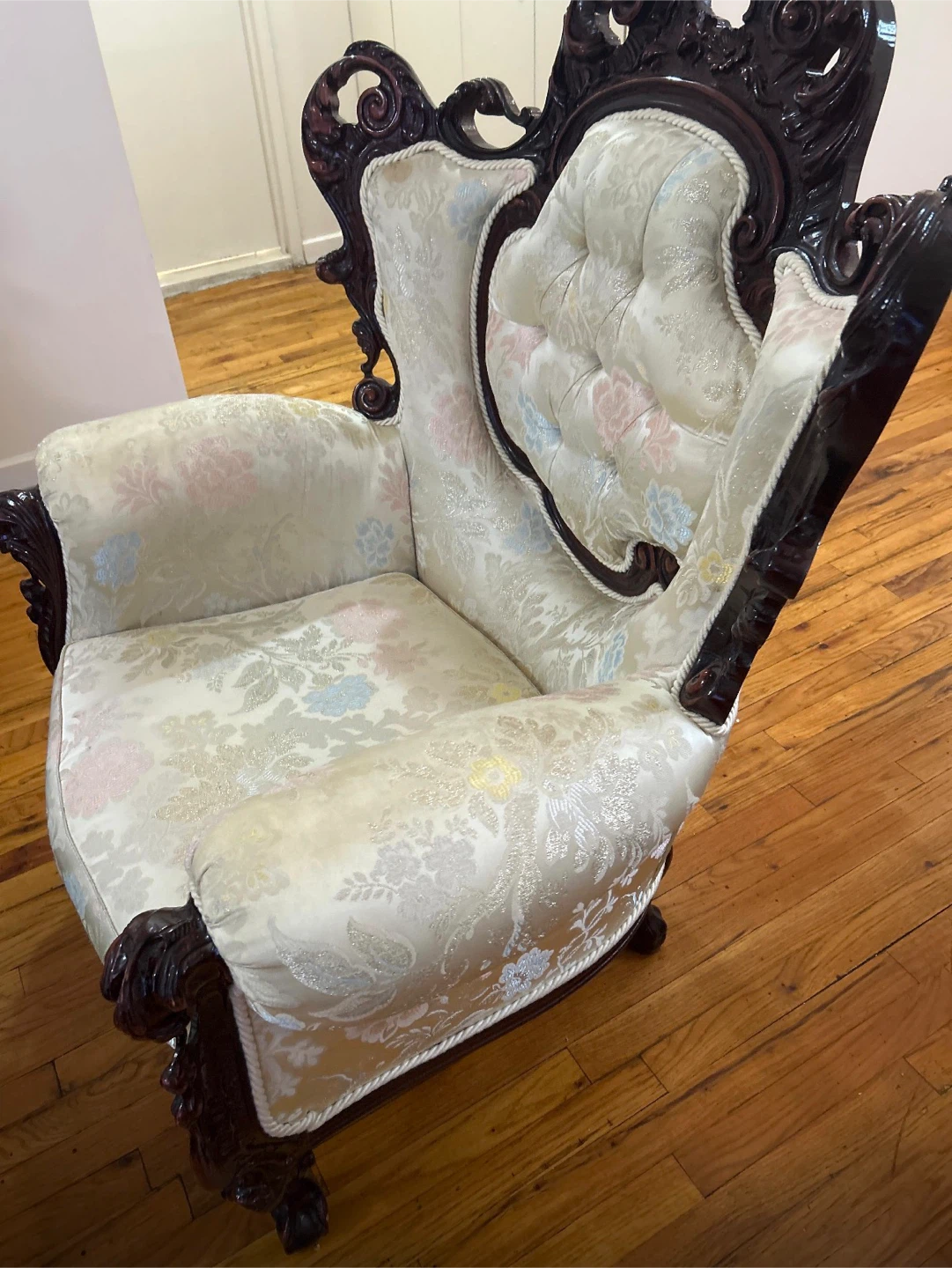 2 Vintage Ornate Carved Wood set - Floral Upholstery - photo 2