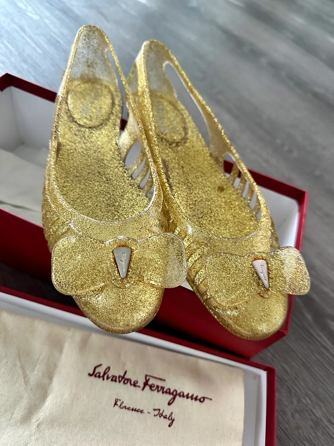 Salvatore Ferragamo Glitter Jelly Bow Flats Gold