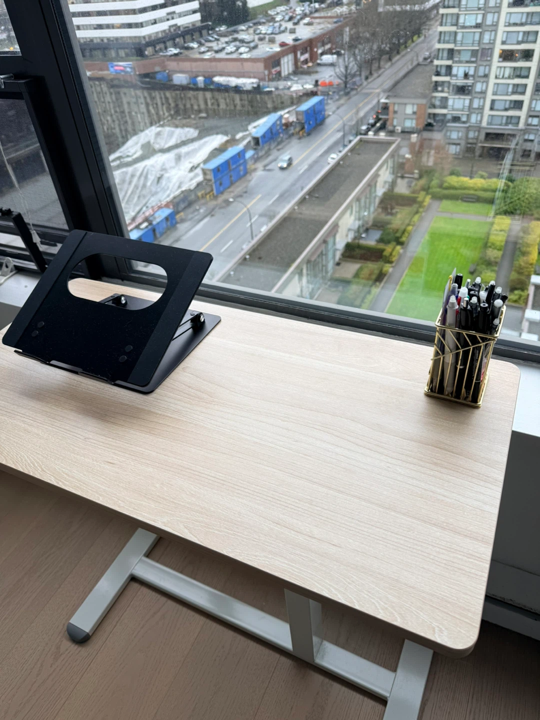 Adjustable Standing Desk - Light Wood Grain - photo 2