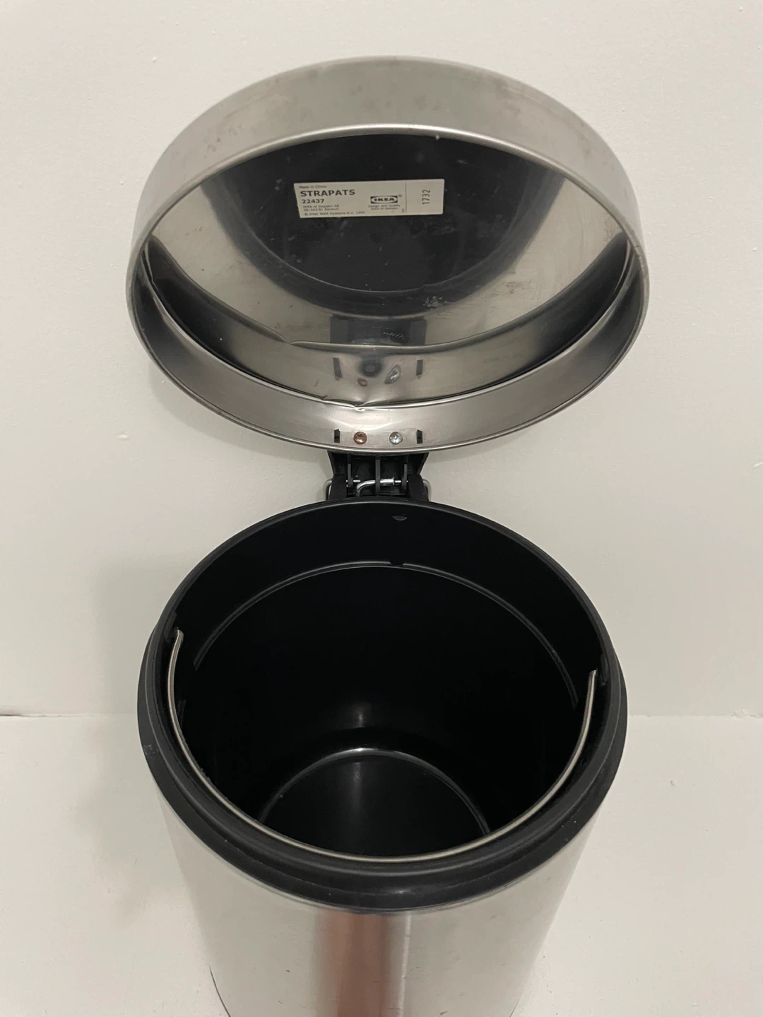 IKEA STRAPATS Stainless Steel Pedal Bin bathroom garbage bin - photo 3