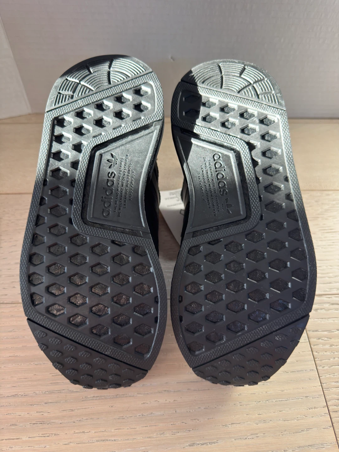 Adidas NMD_R1 J Shoes Black FW0397 Size 3.5 US Youth - photo 3