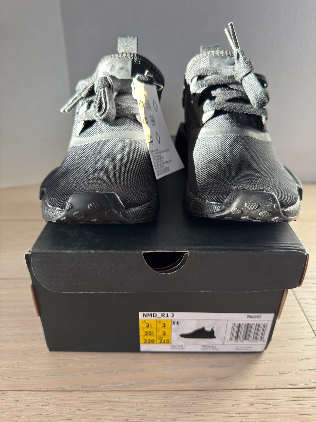 Adidas NMD_R1 J Shoes Black FW0397 Size 3.5 US Youth - photo 4