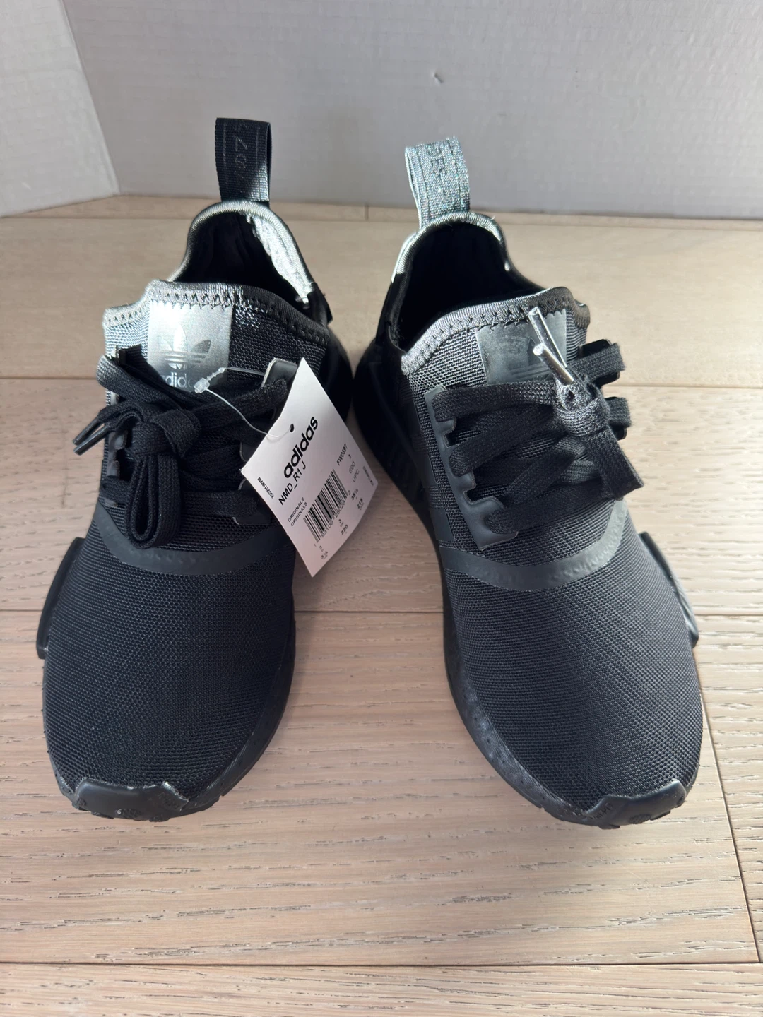 Adidas NMD_R1 J Shoes Black FW0397 Size 3.5 US Youth - photo 2