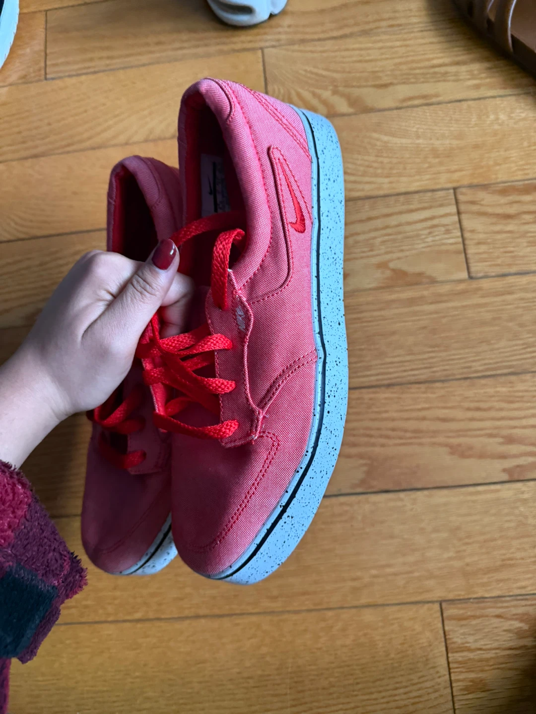 Red/Pink Nike Skate Sneakers W9.5