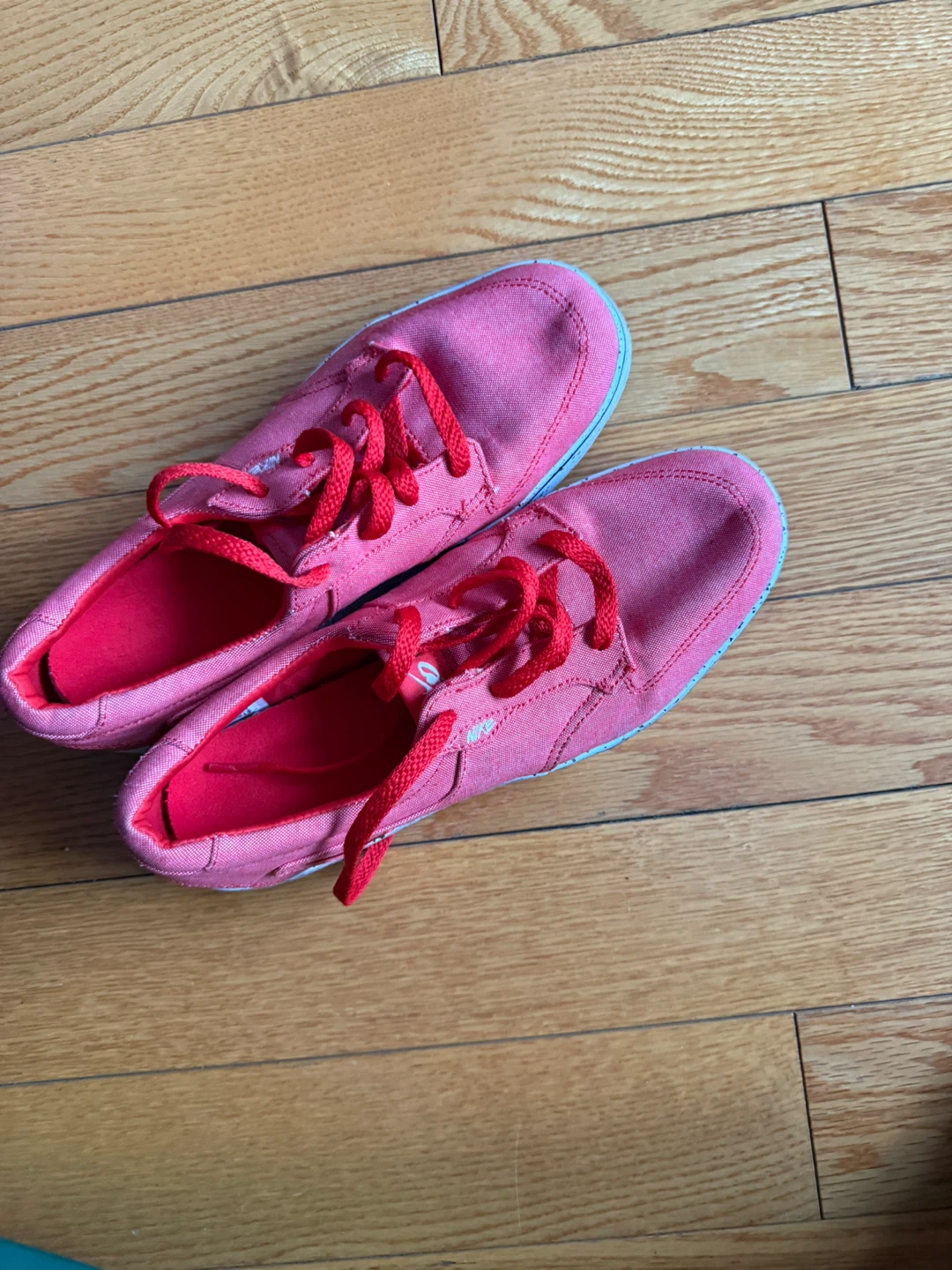 Red/Pink Nike Skate Sneakers W9.5 - photo 3