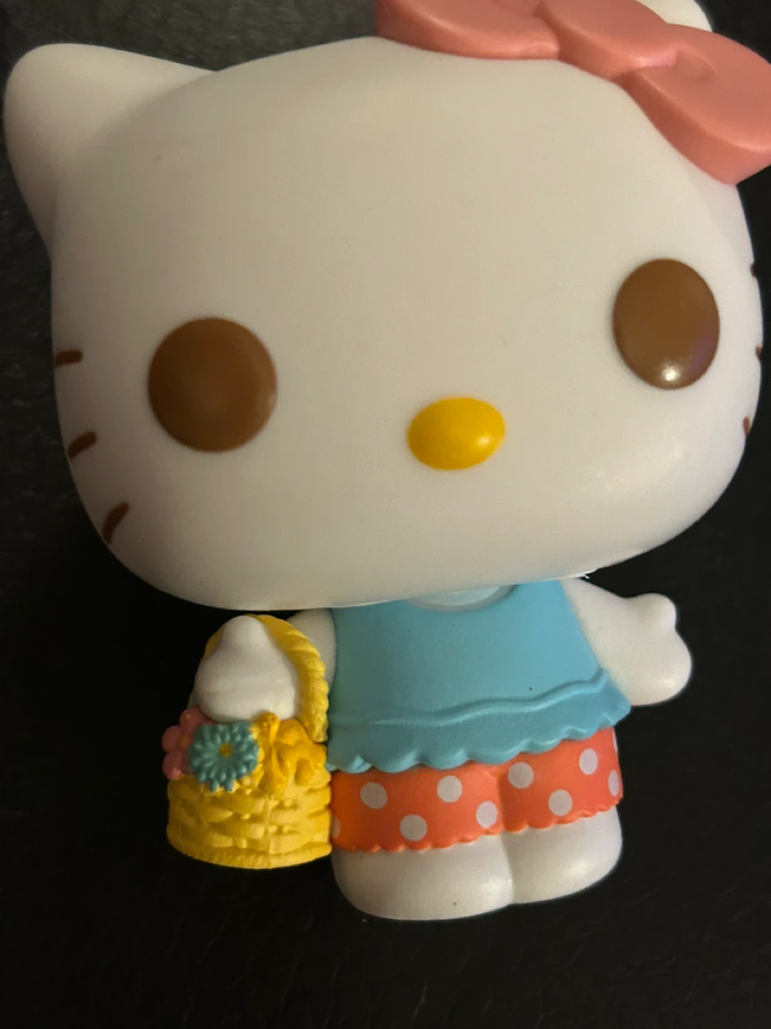 Hello Kitty Figure with Basket - photo 4