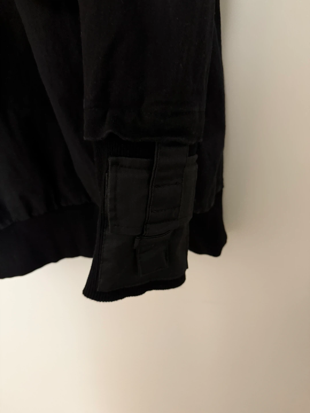 Black graphic sweatshirt - photo 3
