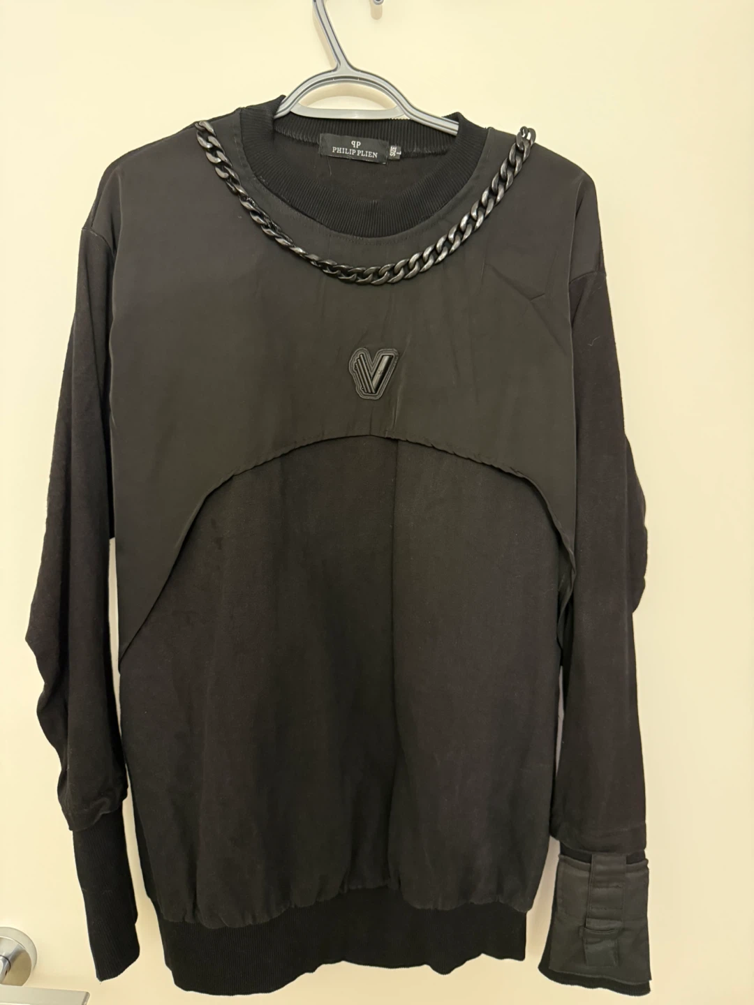 Black graphic sweatshirt - photo 2