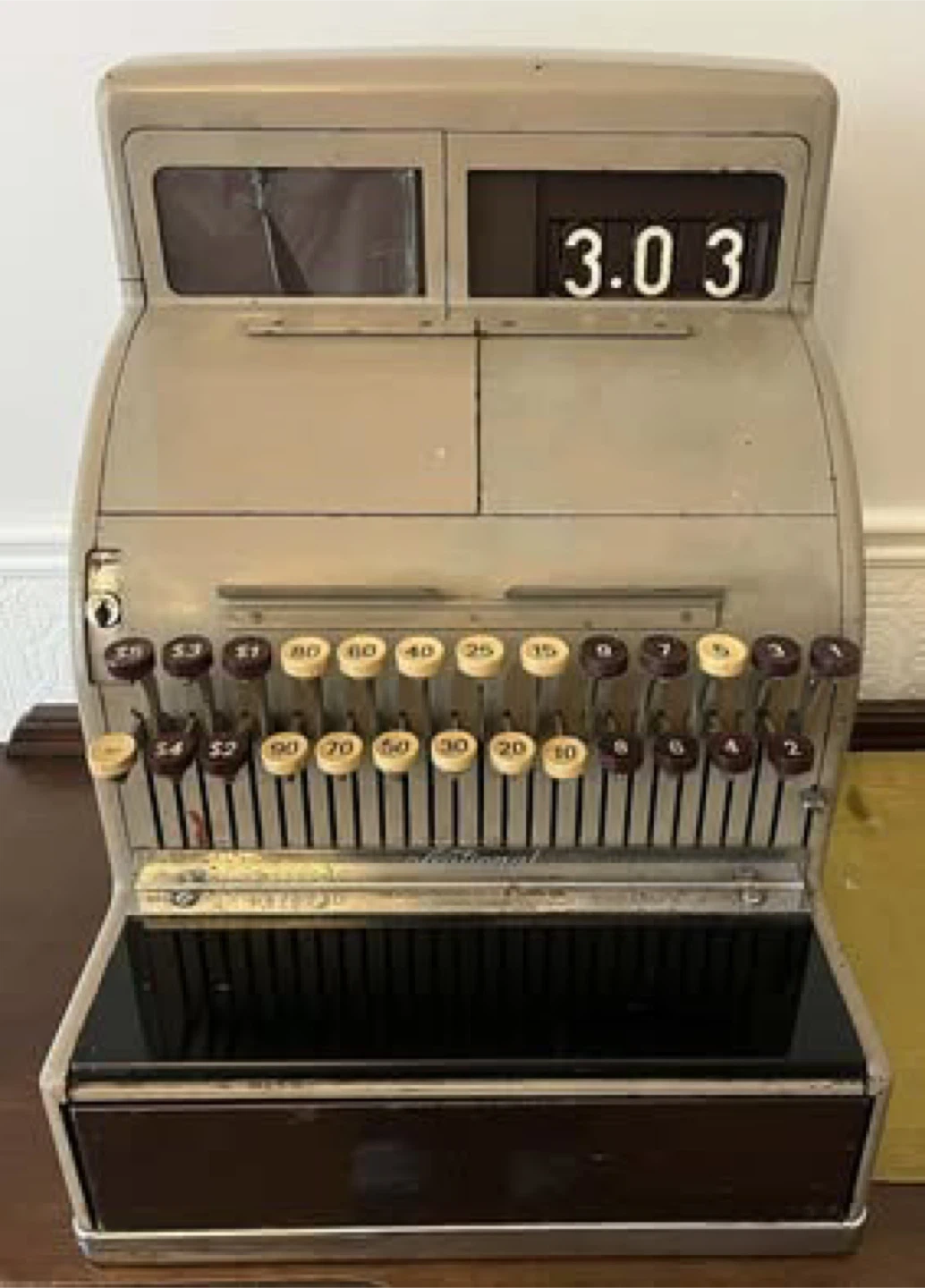 Vintage 1950s NCR Cash Register
