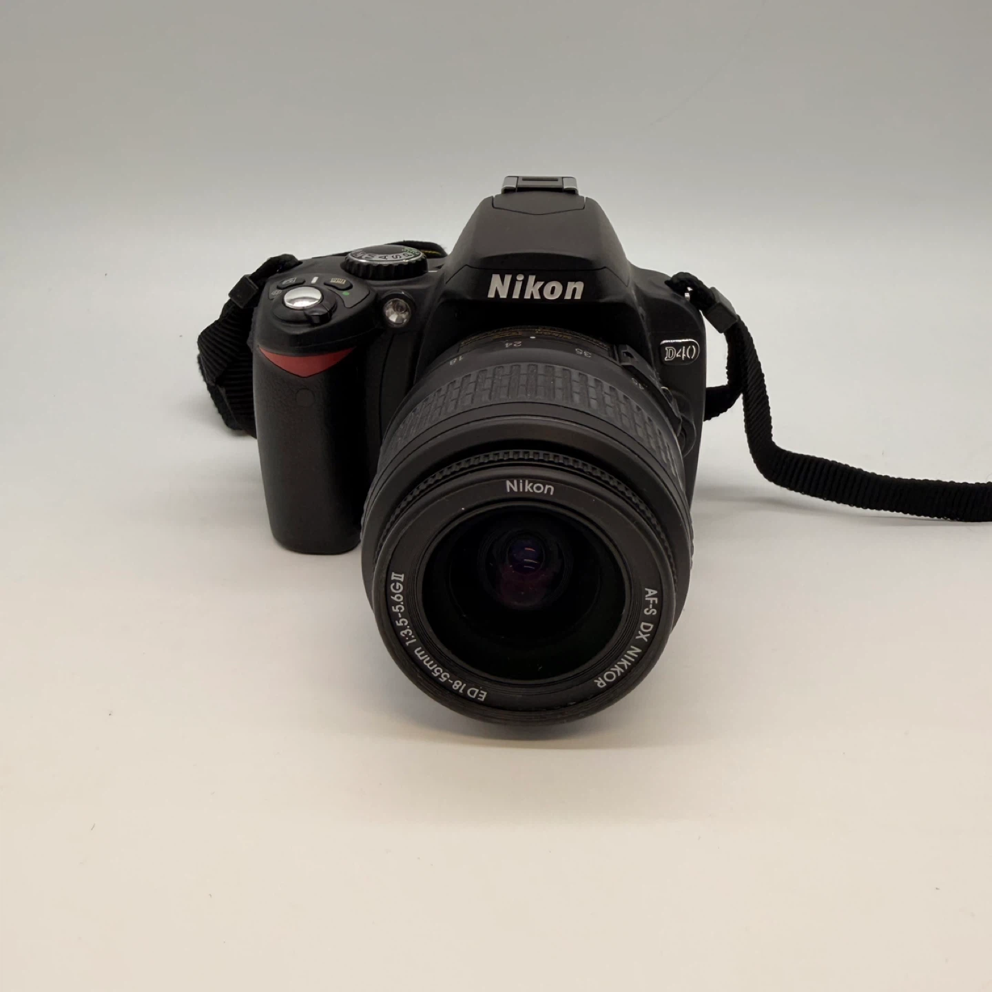 Nikon D40 DSLR Camera with 18-55mm Lens - photo 3