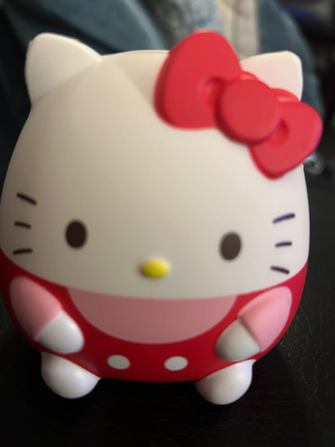 Hello Kitty  ! Squish mellows toy