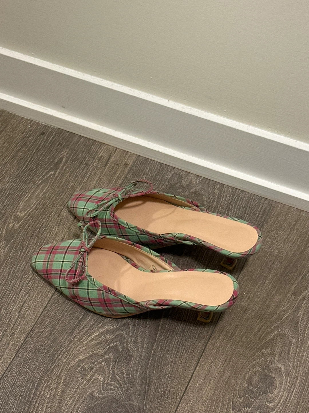 Women's heel