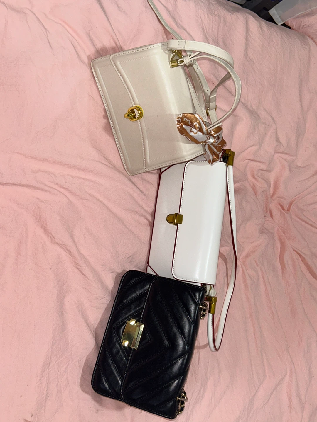 Set of 3 Handbags - Cream, White, and Black