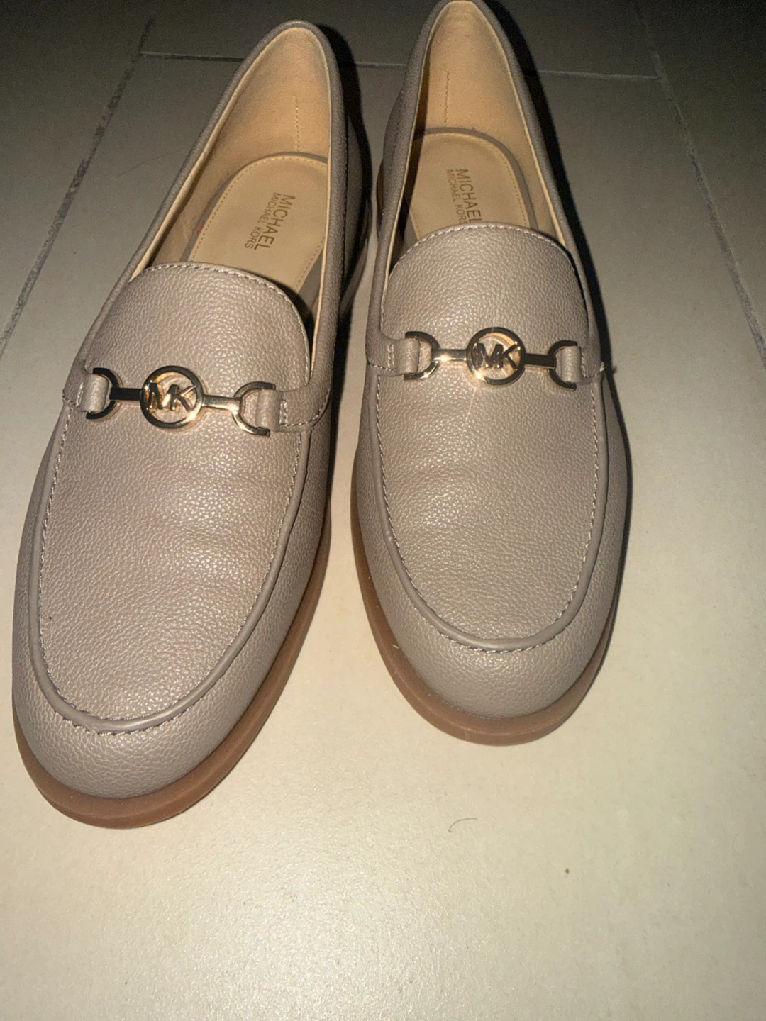 (BRAND NEW) Michael Kors Women's Beige Leather Loafers Size 7.5M - photo 5