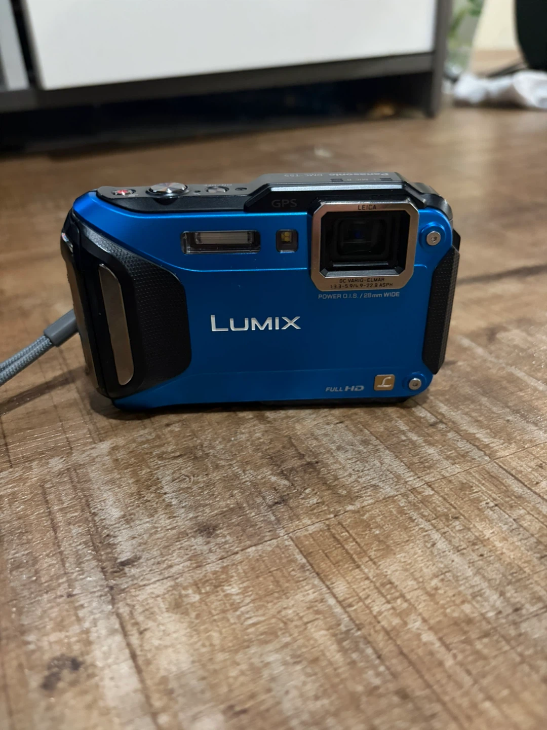 Panasonic Lumix DMC-FT5 16.1 Camera - photo 2