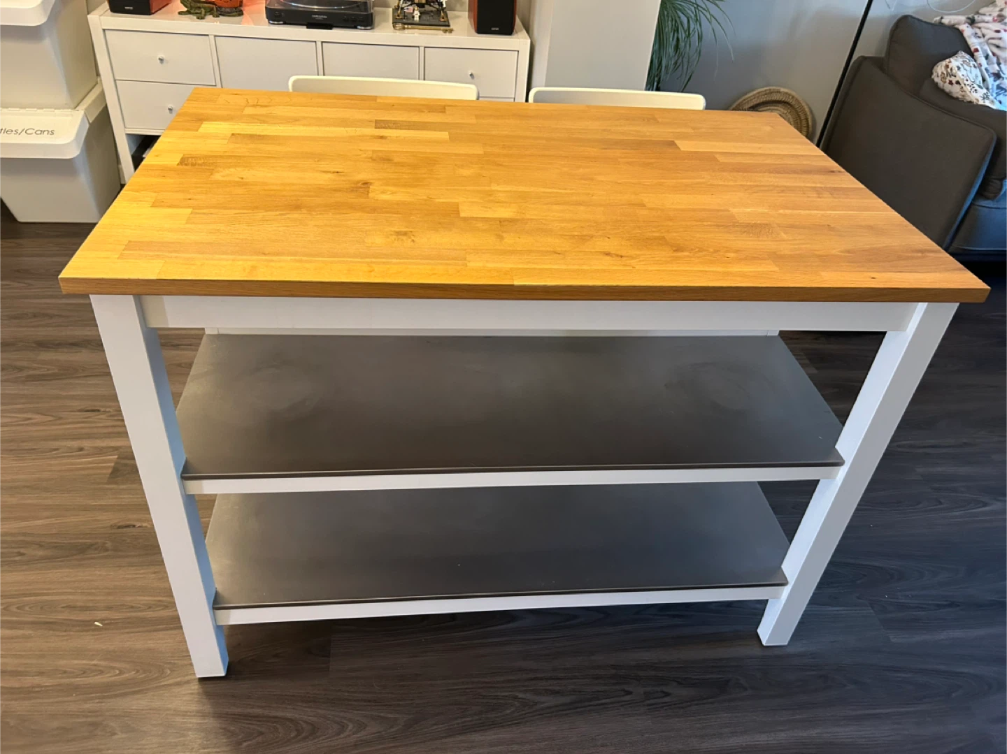 Wooden Top Kitchen Island with 2 White Stools - photo 2