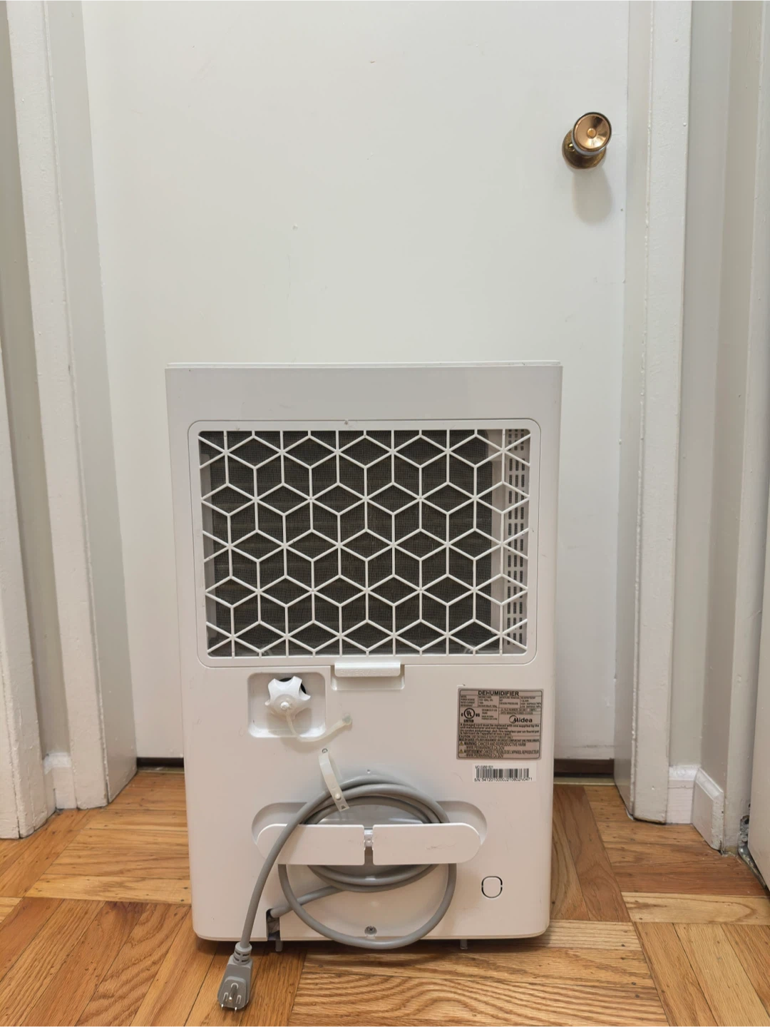 Midea Dehumidifier-50 pints - photo 2