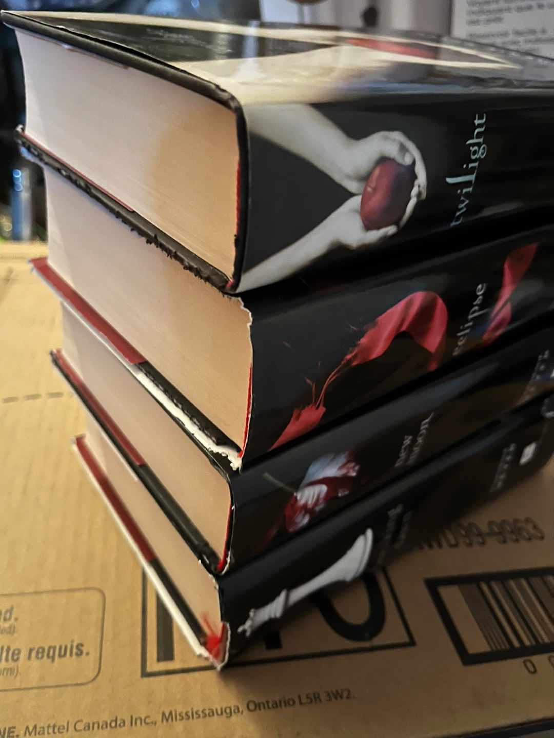 Twilight Saga Books by Stephenie Meyer - photo 3