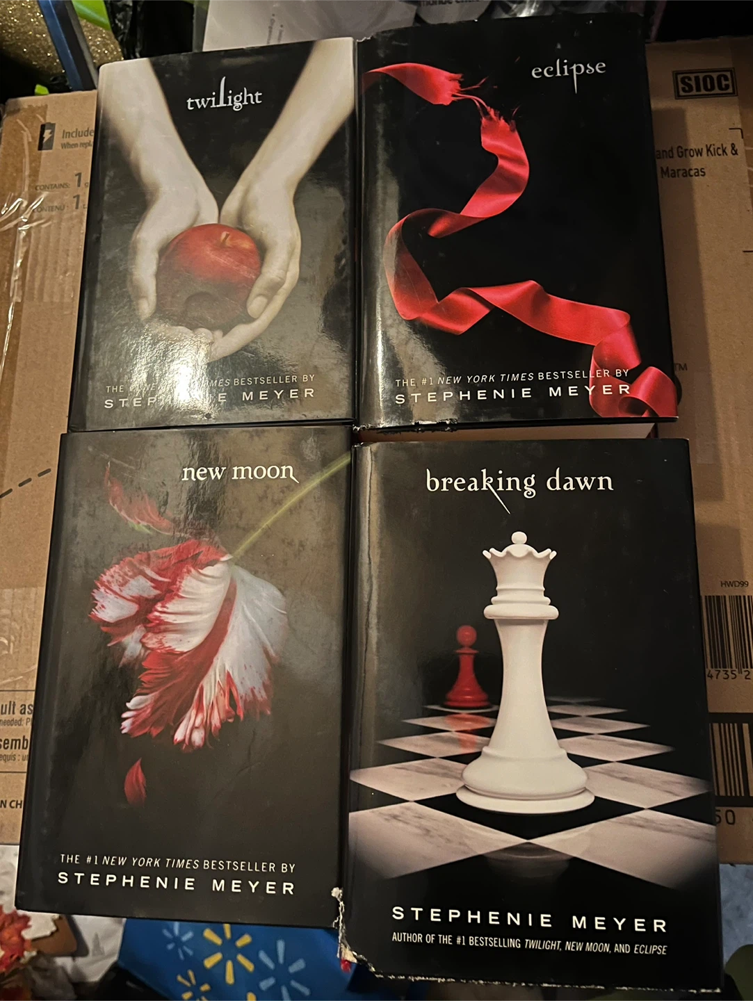 Twilight Saga Books by Stephenie Meyer - photo 4