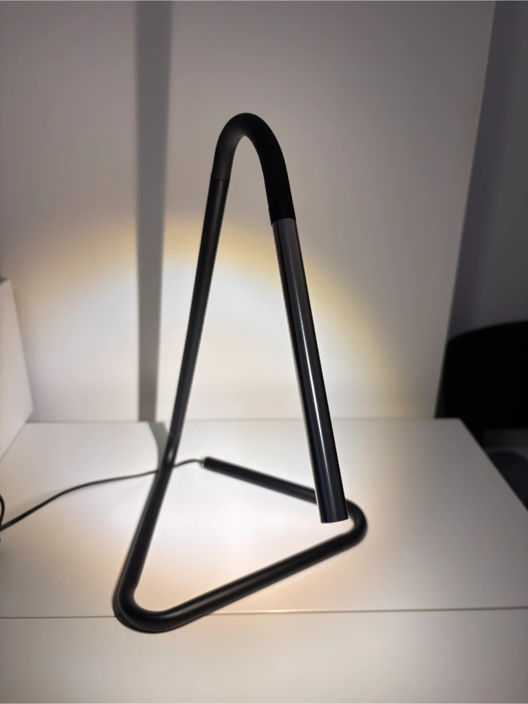 Modern LED Desk Lamp - Black and Silver - photo 2