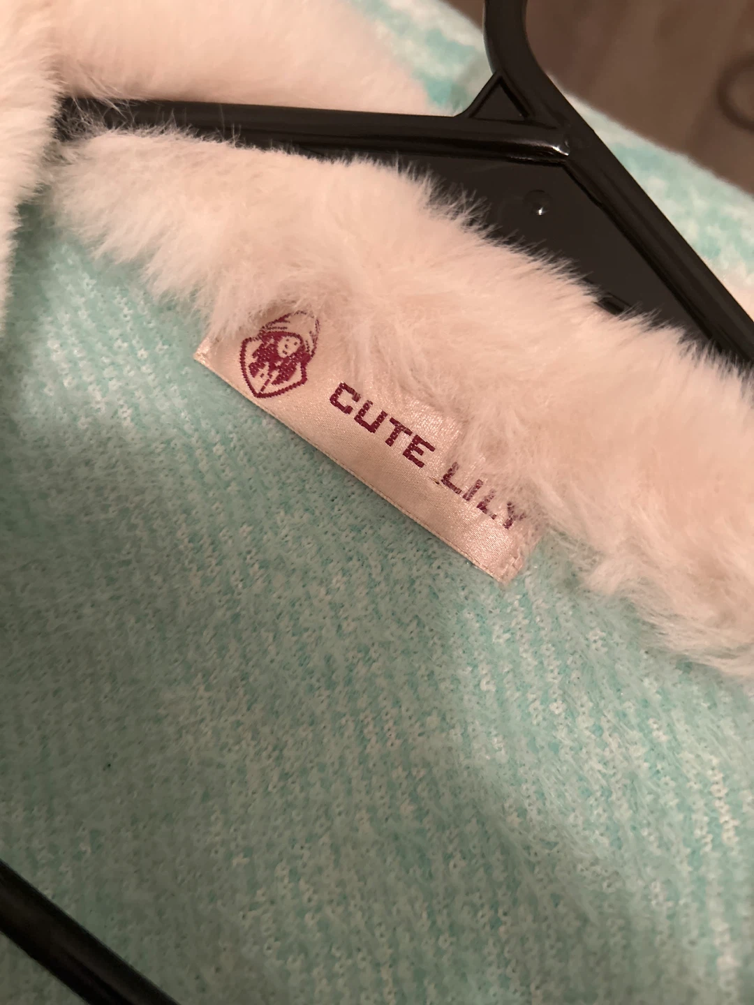 CUTE LILY Cardigan Sweater with Faux Fur Collar - photo 3