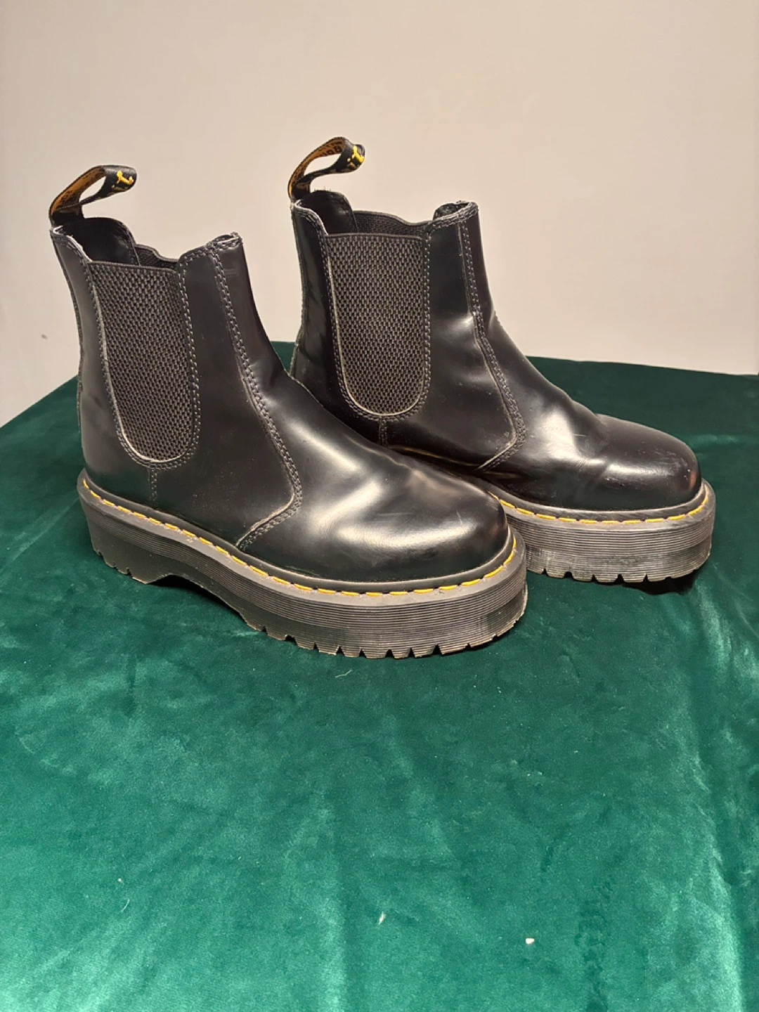 Dr. Martens 2976 Quad Platform Chelsea Boots Black - photo 2