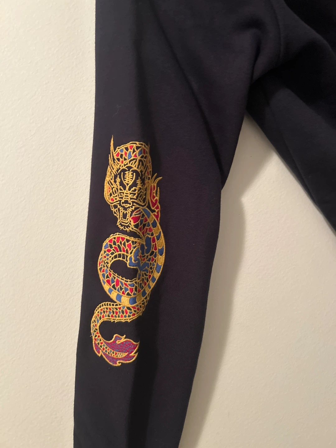 Zara Man Navy Hoodie with Embroidered Dragon Design - photo 4