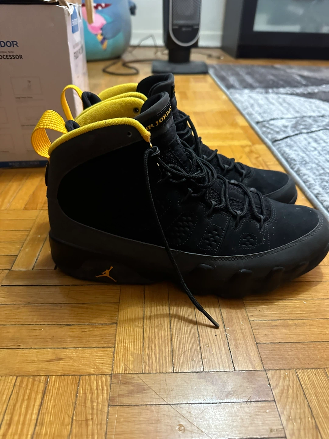 Air Jordan 9 "Black/Yellow" Retro - photo 3