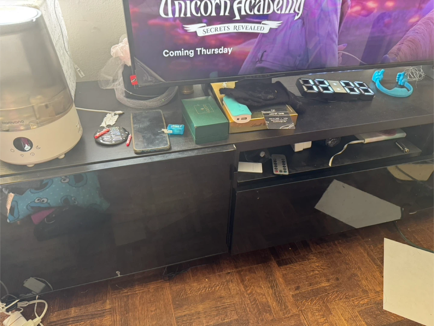 TV stand - photo 2