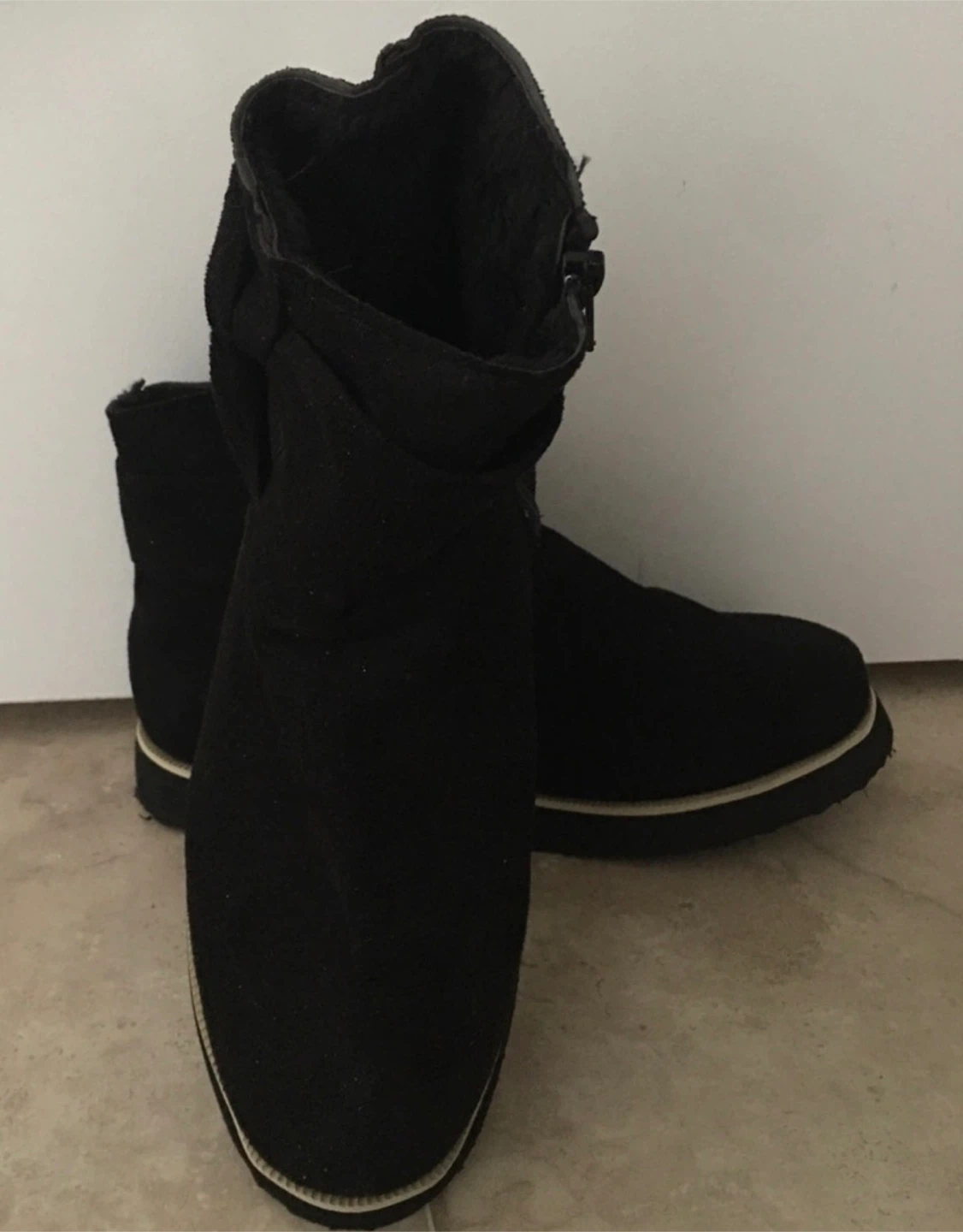 Black Boots - Size 9 (New) - photo 2
