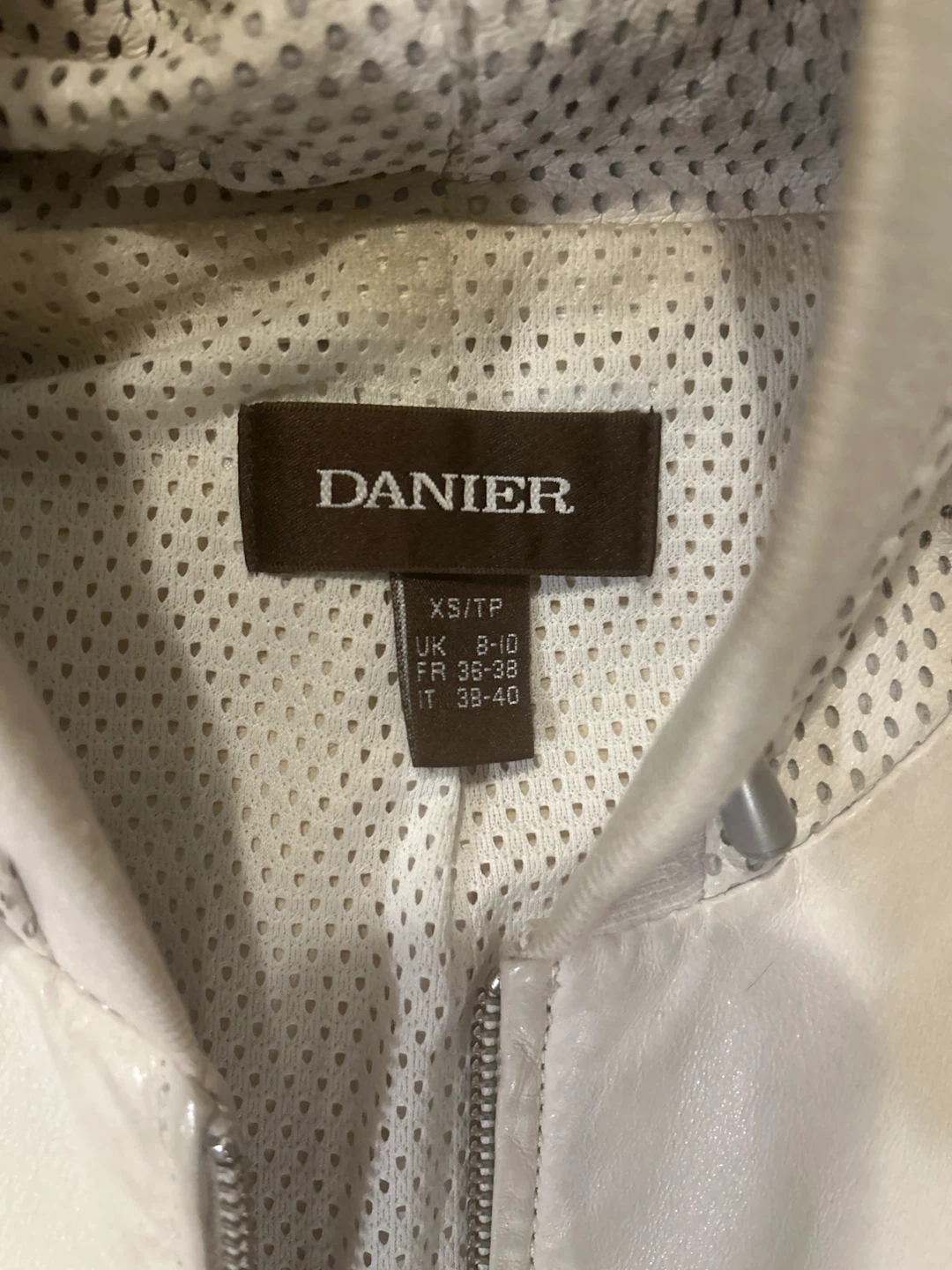 Danier Leather Perforated Hooded Jacket XS - photo 2