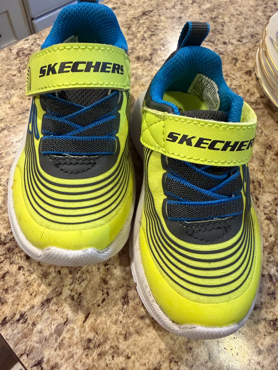 Skechers Kids Shoes Size 4 (US)