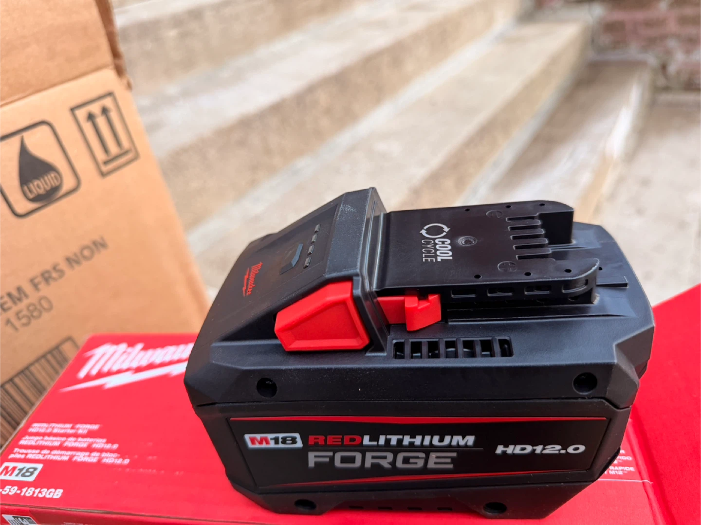 Milwaukee M18 REDLITHIUM FORGE HD12.0 Battery - photo 2