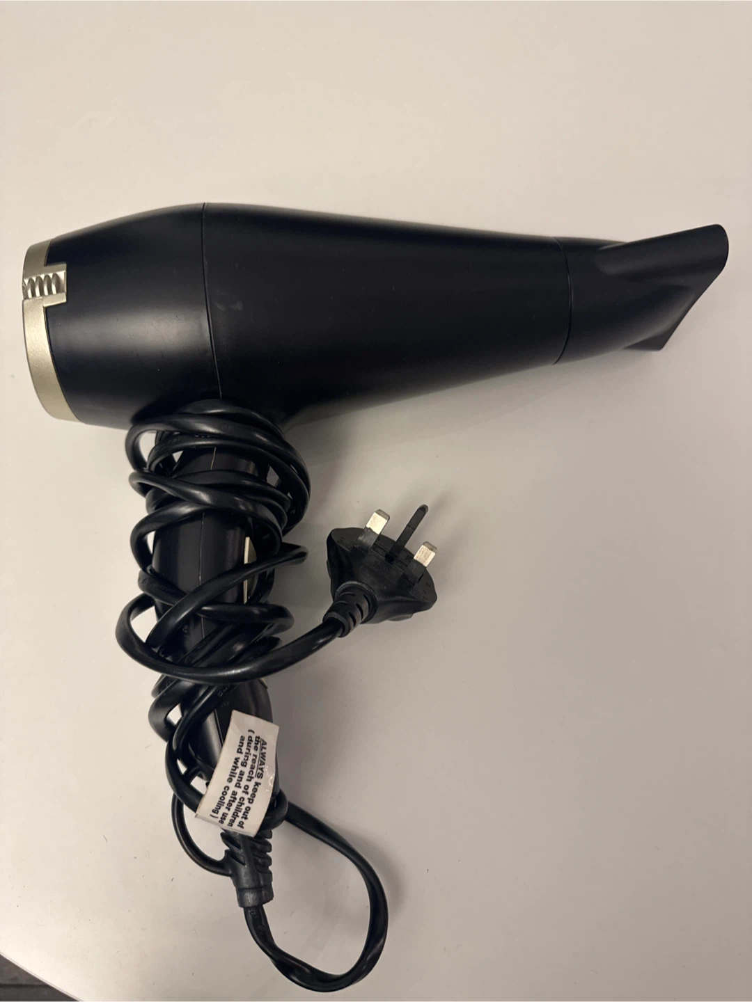 TRESemmé Black Hair Dryer (from UK different voltage) - photo 2