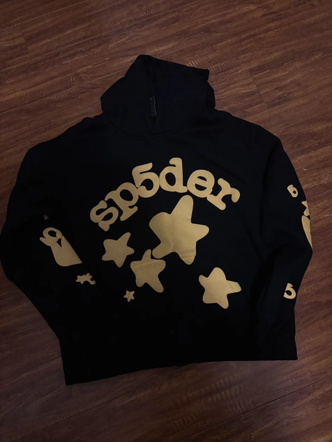 SP5DER Beluga Black and Yellow