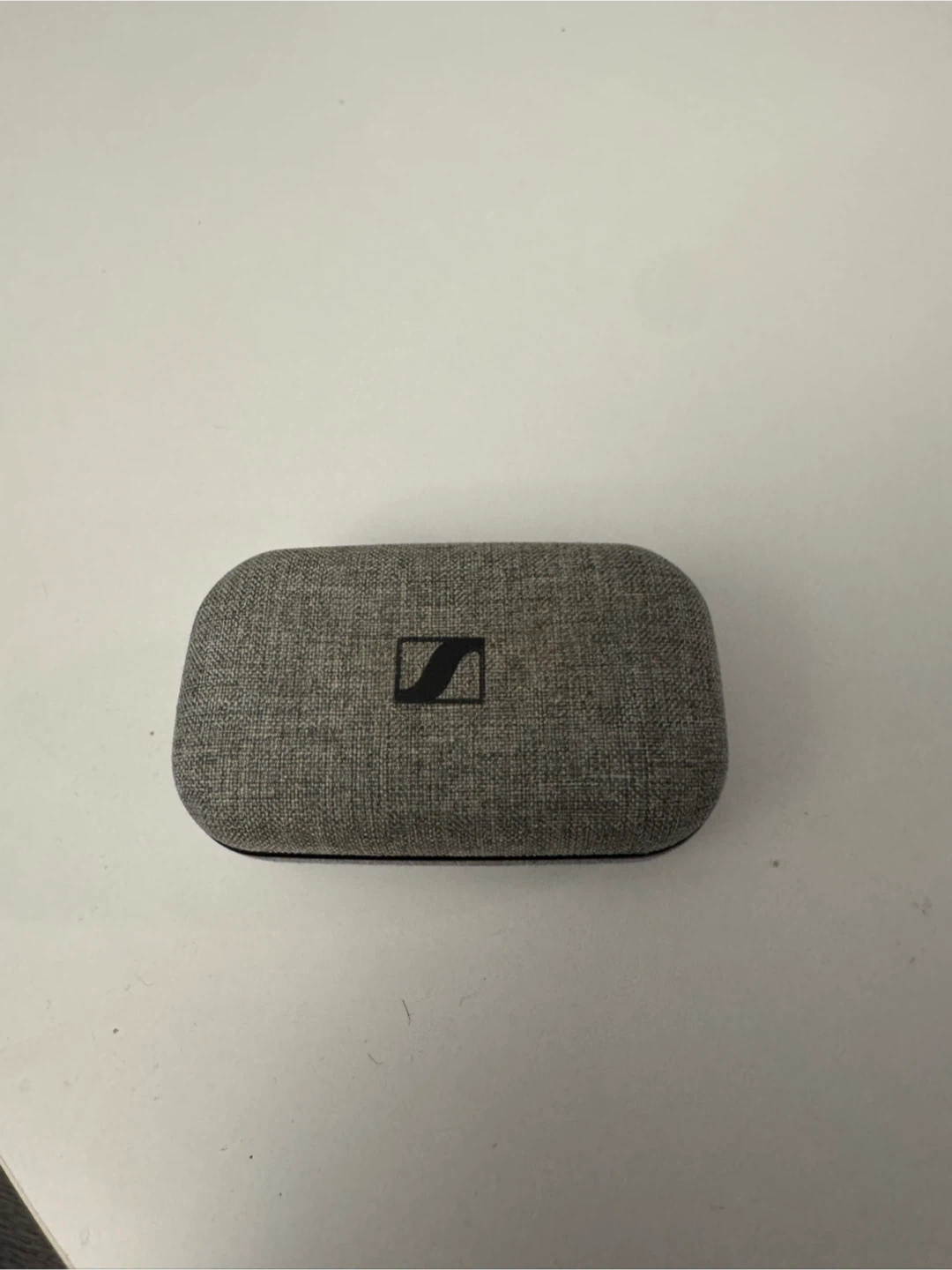 Sennheiser True Wireless Earbuds (left ear broken)