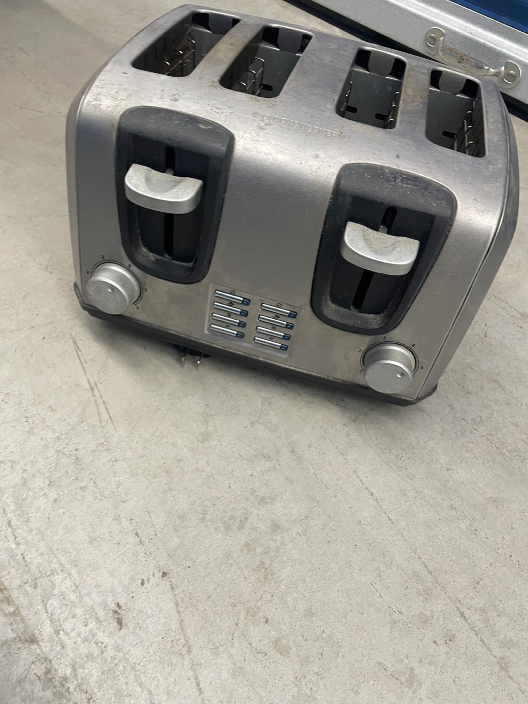 Stainless Steel 4-Slice Toaster