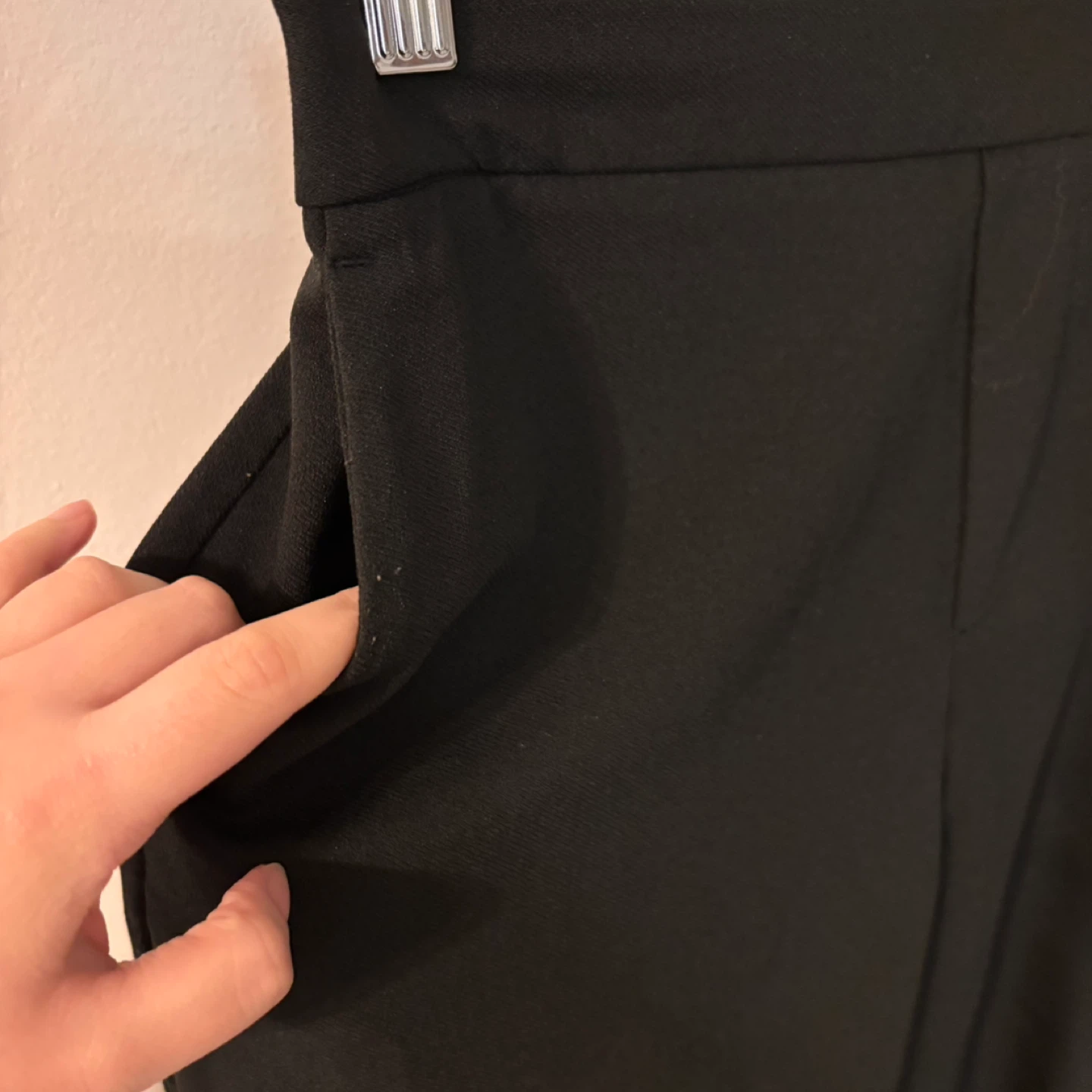 Le Chateau Black Dress Pants Size XS GUC - photo 3