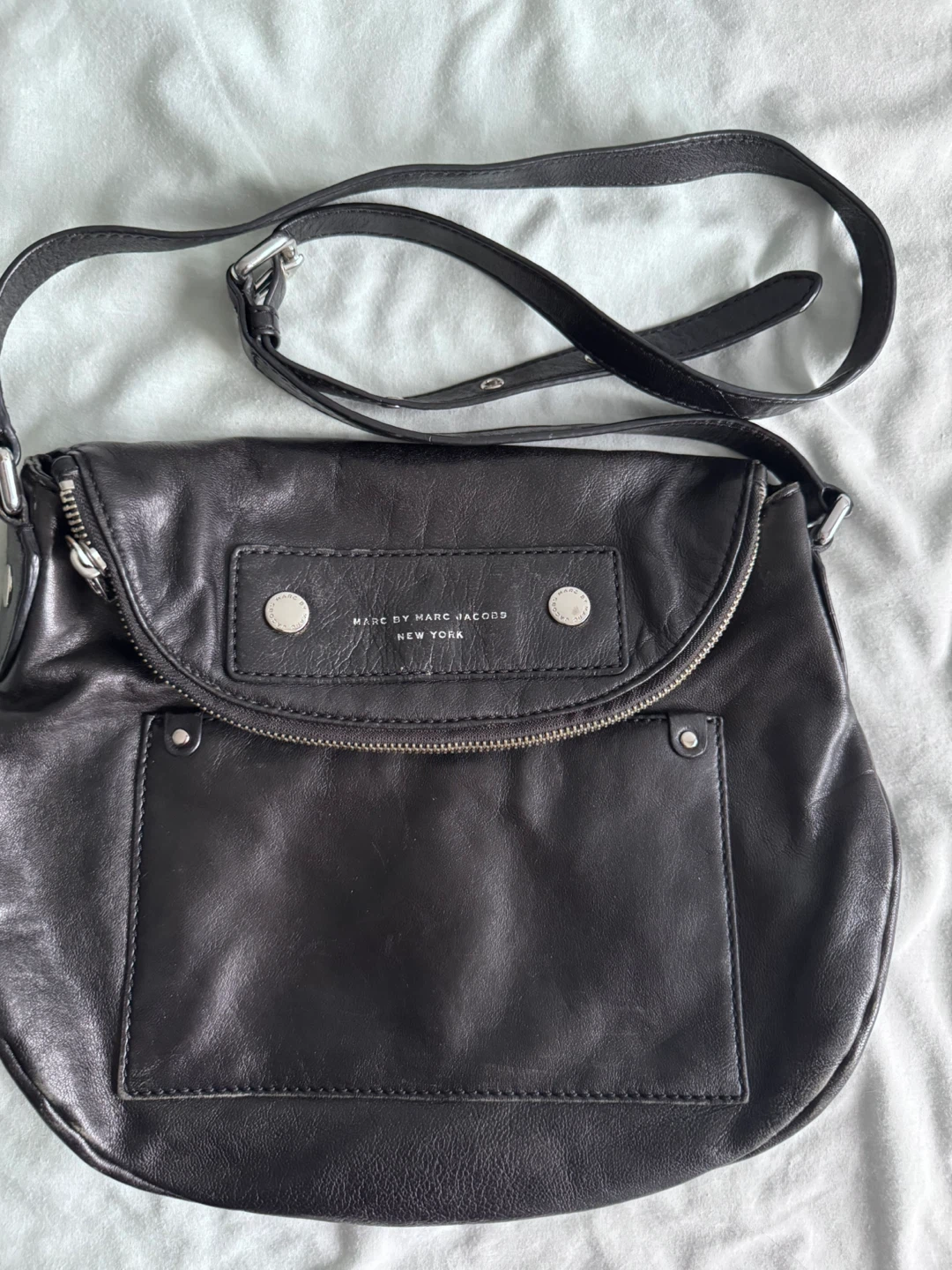 Black Leather Shoulder Bag by Marc by Marc Jacobs - photo 2