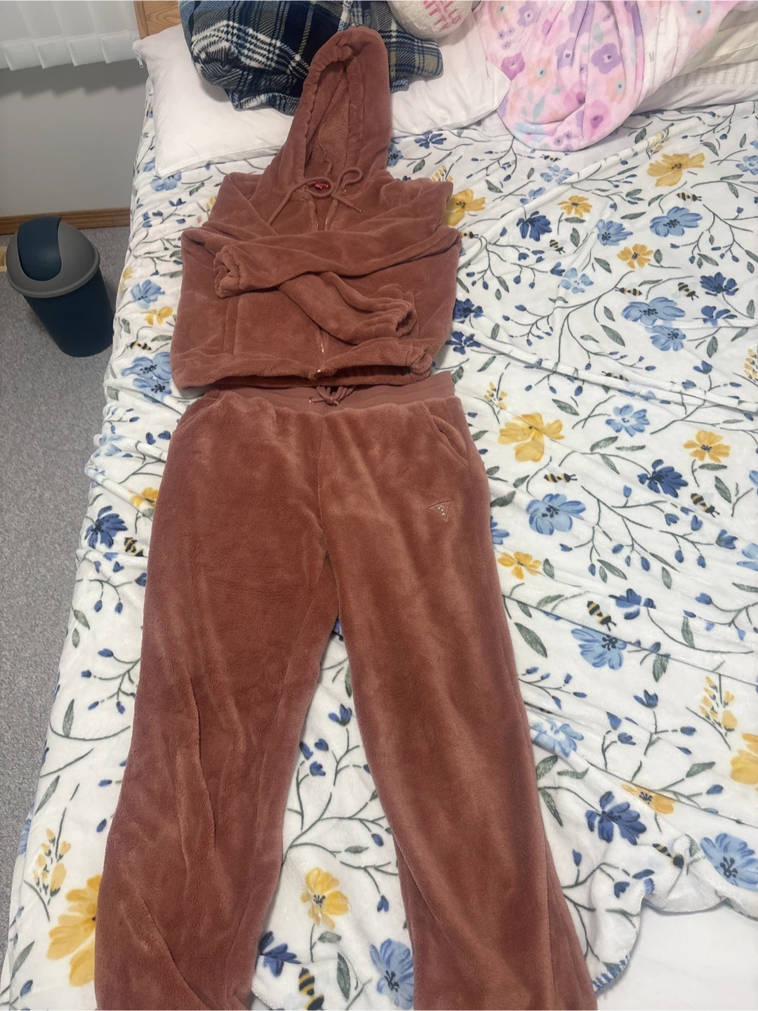 Guess Velour Hoodie and Pants Set size small