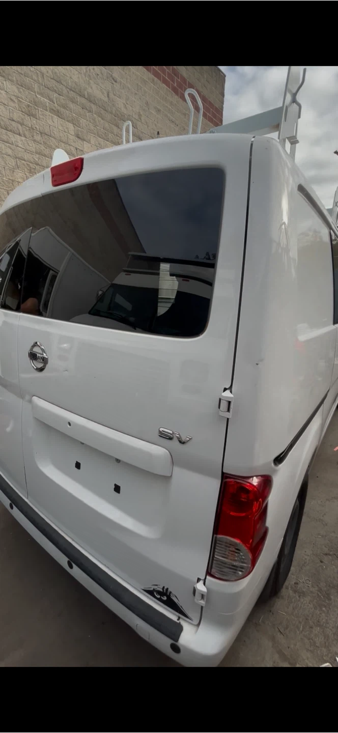 Nissan NV200 SV Cargo Van - photo 3