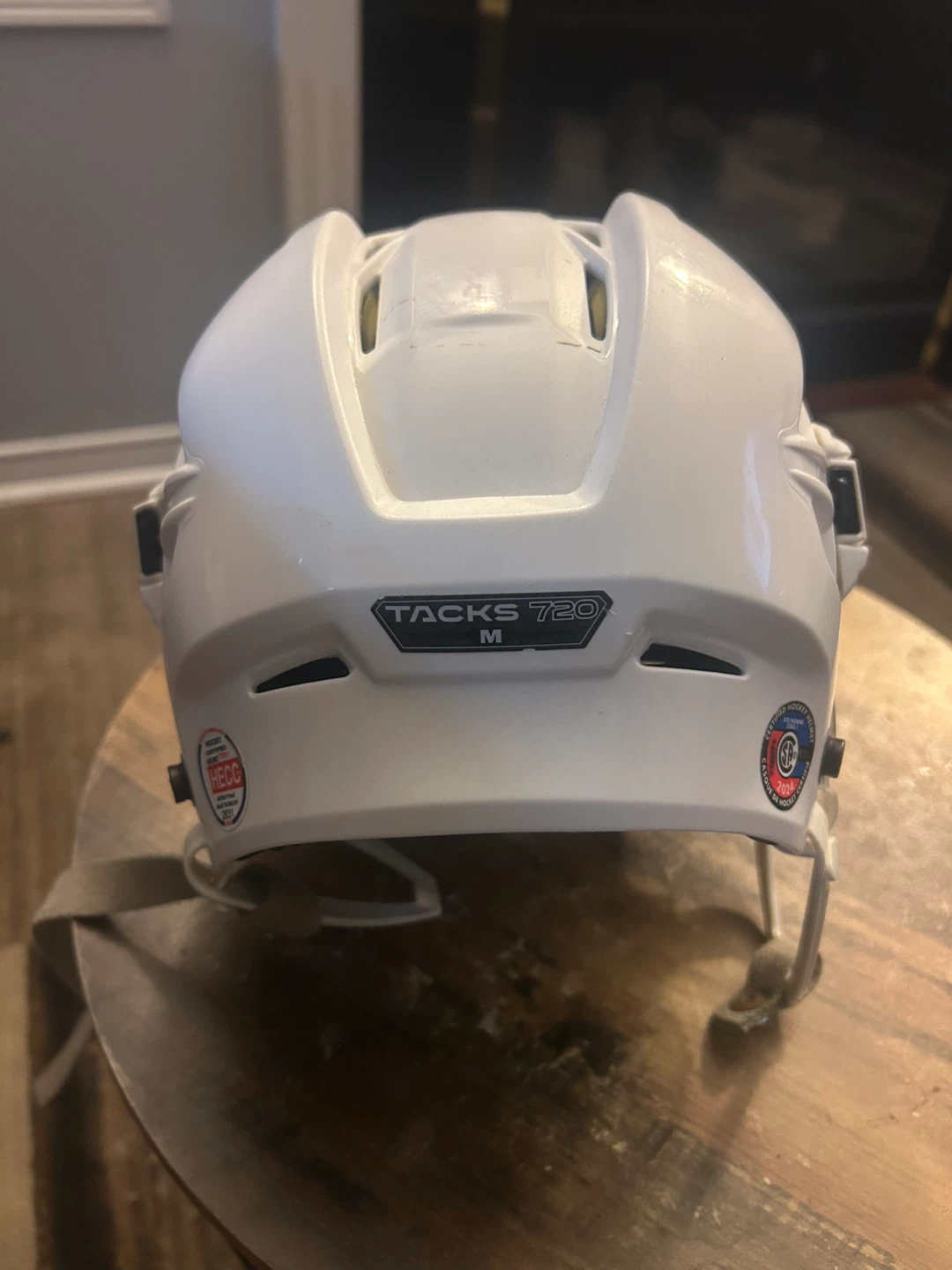 CCM Tacks 720 Hockey Helmet - photo 2