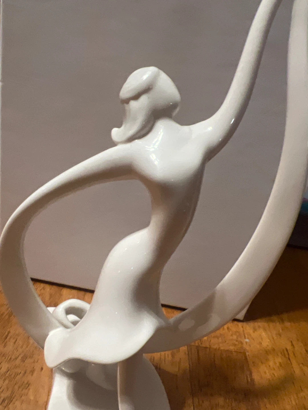 White Ceramic Dancer Figurine - photo 3