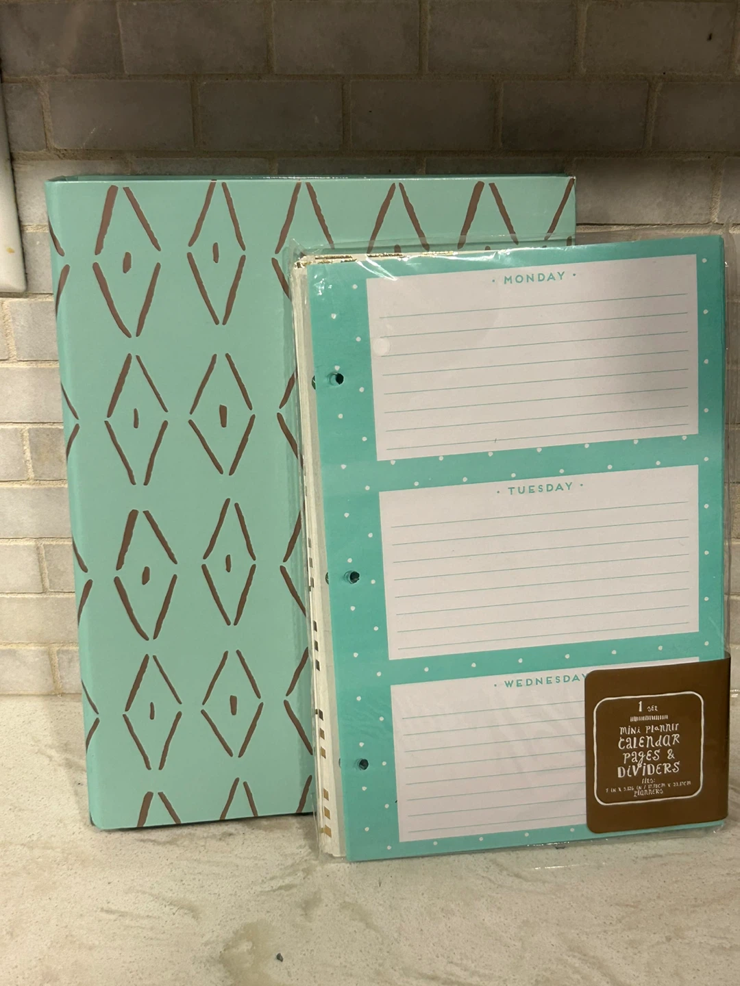Mini Planner with Calendar Pages and Dividers