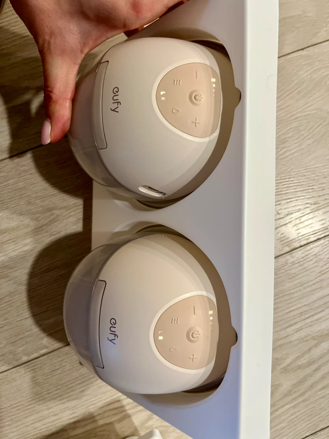 Eufy Wearable Breast Pump (Double) – Great Condition + New Parts - photo 5