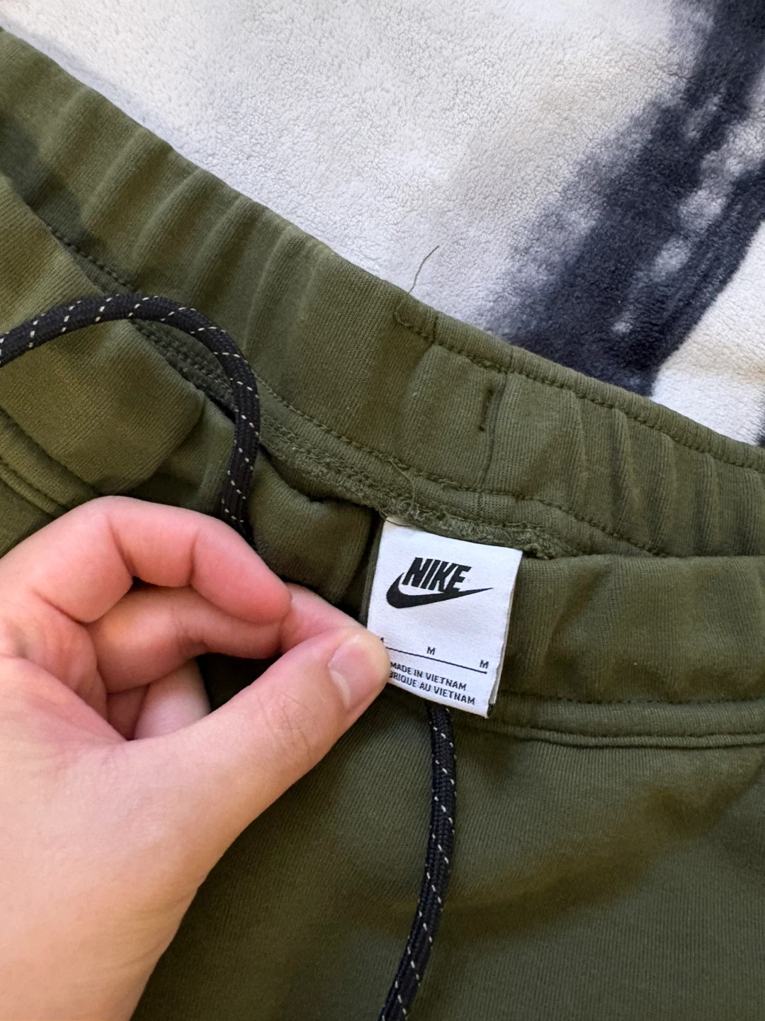 Nike Tech Fleece Joggers Size M Olive Green - photo 2