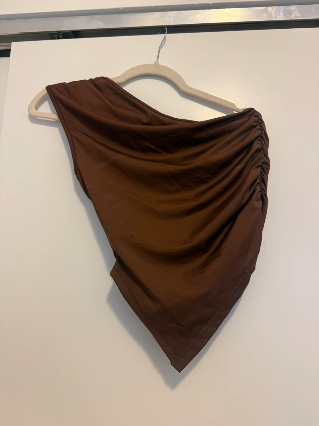 Brown One Shoulder Ruched Top + skirt set - photo 2