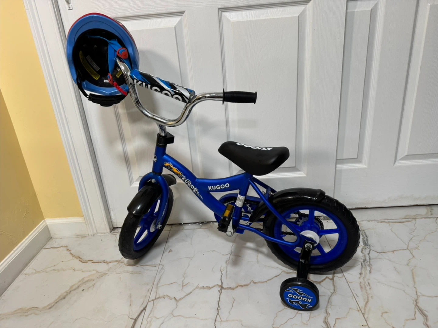 KUGOO Blue Balance Bike with Training Wheels and Helmet - photo 2